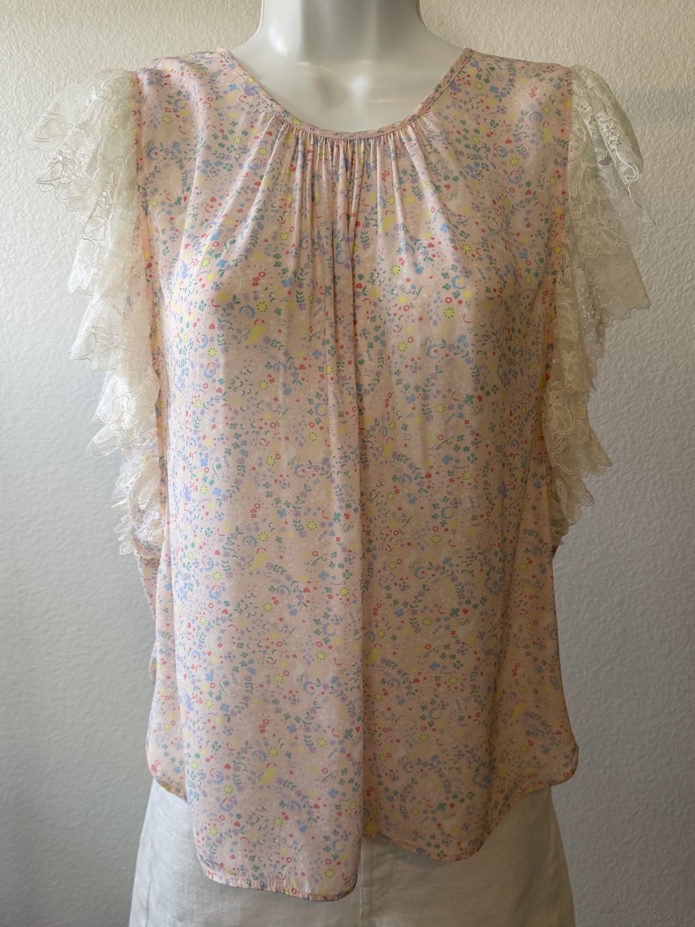 See By Chloe Lace Sleeve Floral Blouse